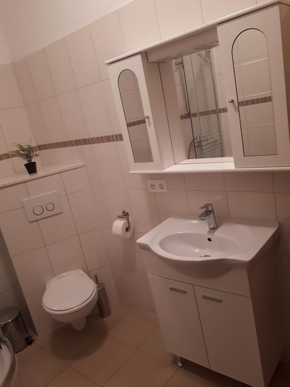 Apartments Marina Трогір Екстер'єр фото